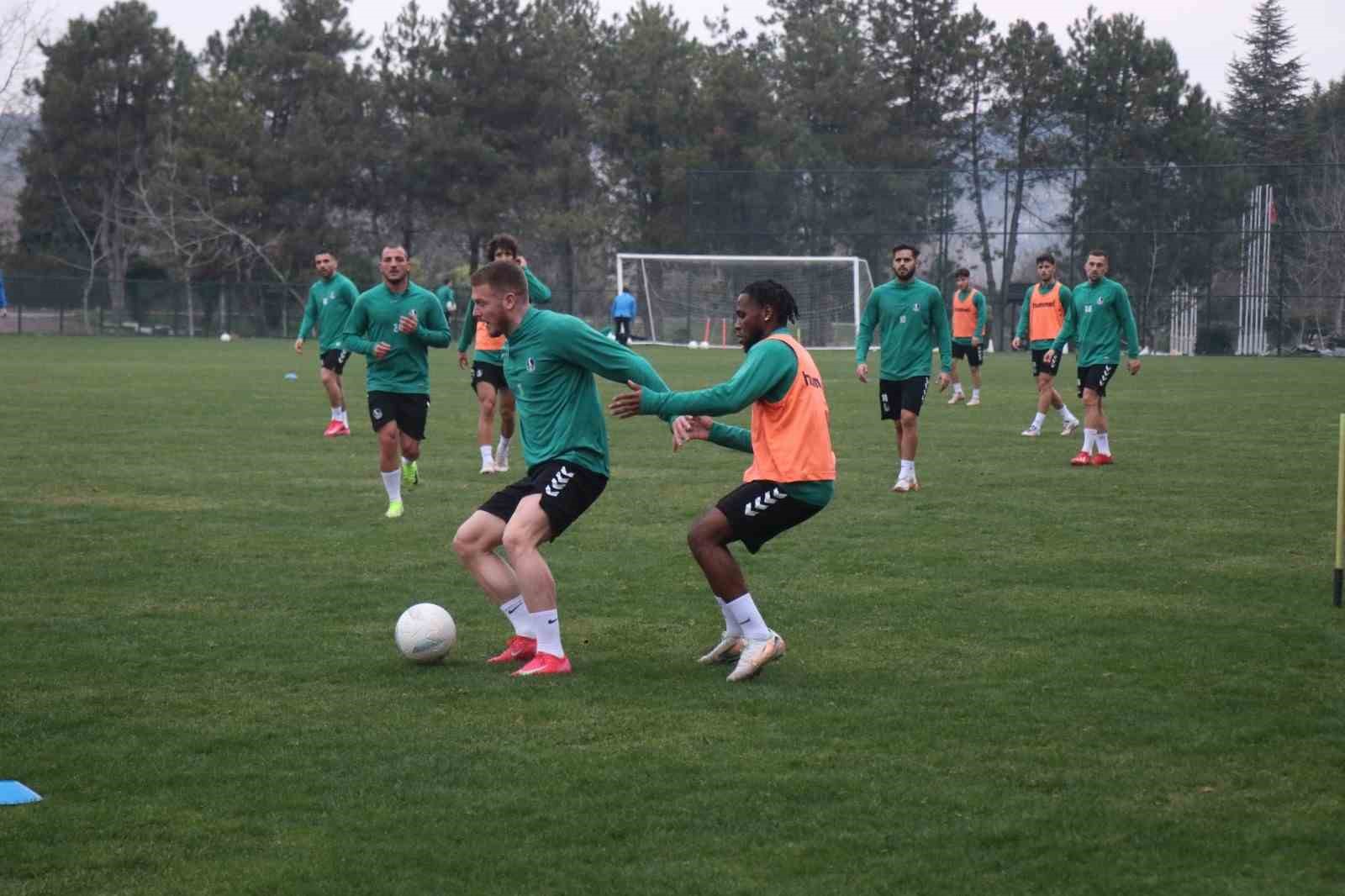 Cumhur Genç: "Hiçbir zaman küme düşme gibi derdimiz olmadı, hedefimiz play-off"
