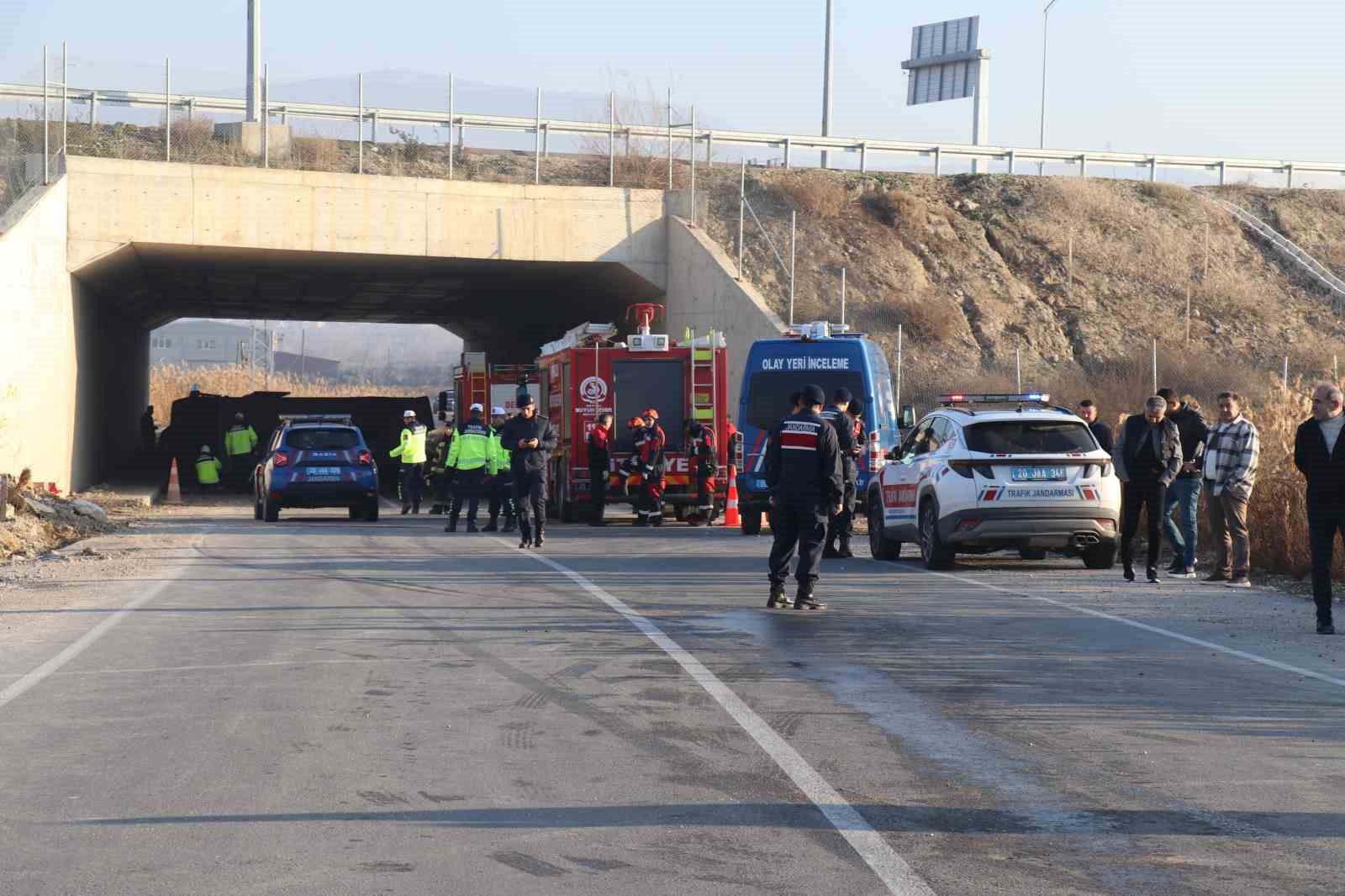 Denizli Valisi Coşkun: "Tek taraflı bir kaza, çalışmalar neticesinde kazanın oluş biçimi ortaya çıkacak”