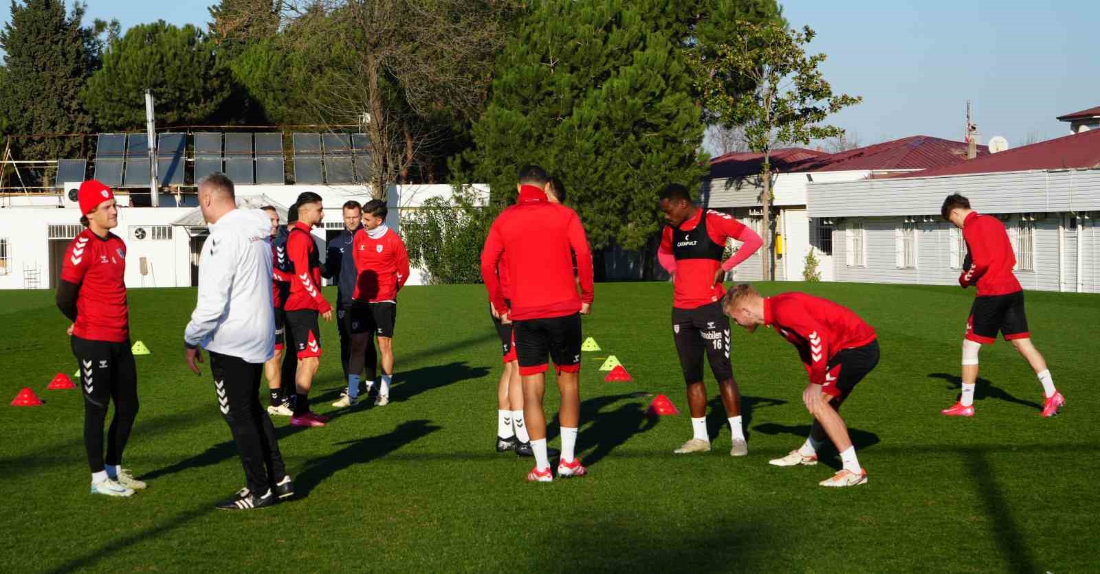 Drongelen: &ldquo;&Uuml;st sıralarda devam etmek istiyoruz&rdquo;
