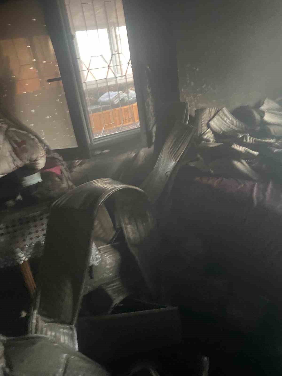 Neşet Ertaş’ın kız kardeşinin evinde yangın çıktı