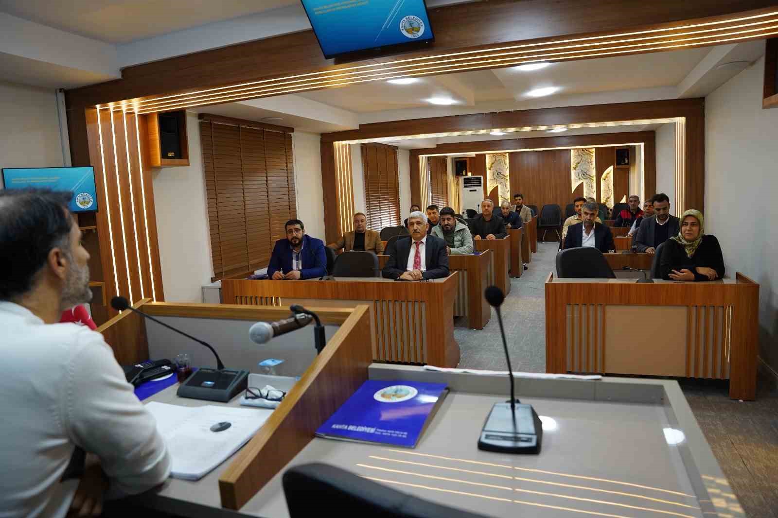 Kahta Belediyesi’nden personel memnuniyet araştırması