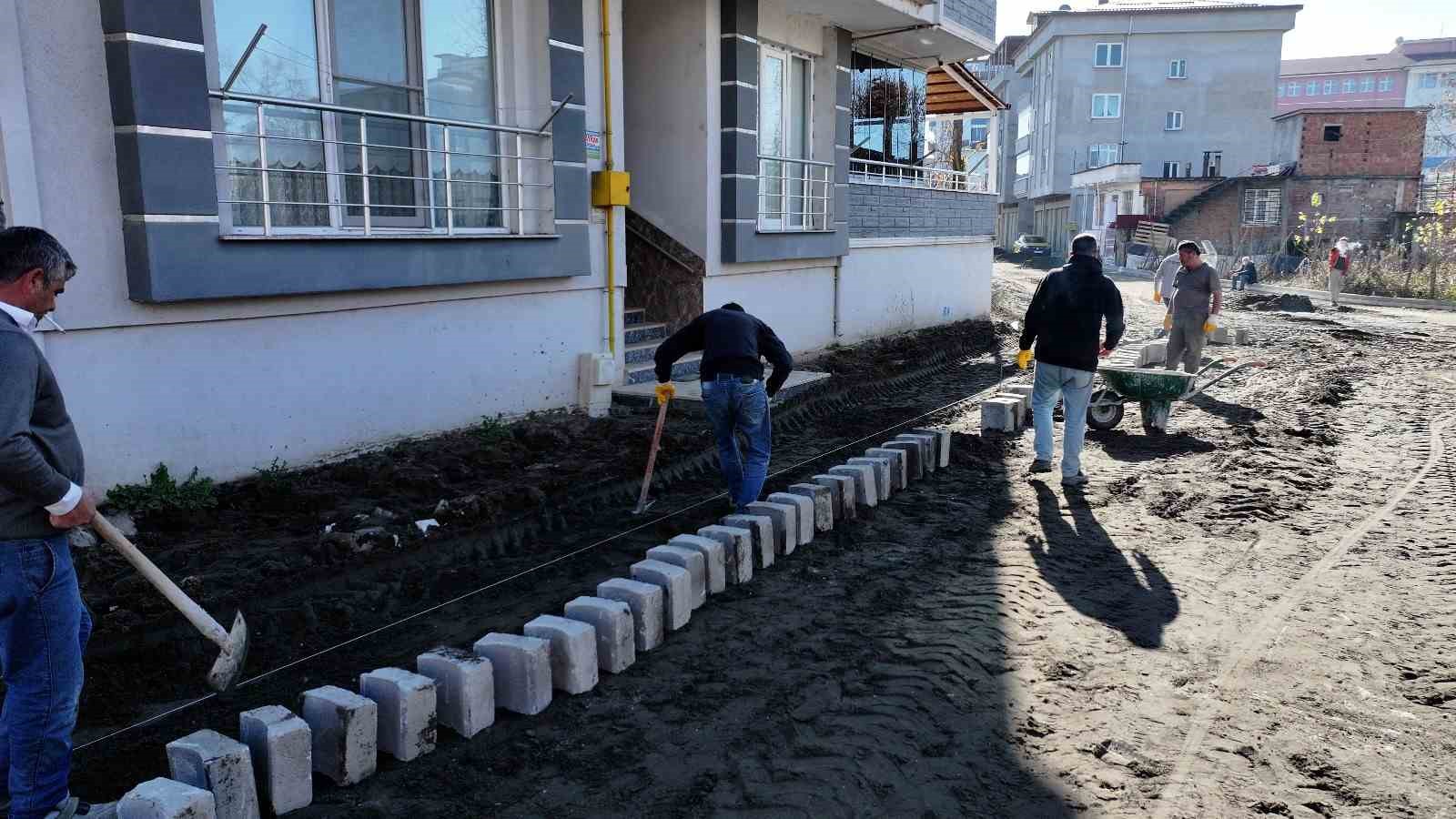 Terme sokakları halı gibi işleniyor
