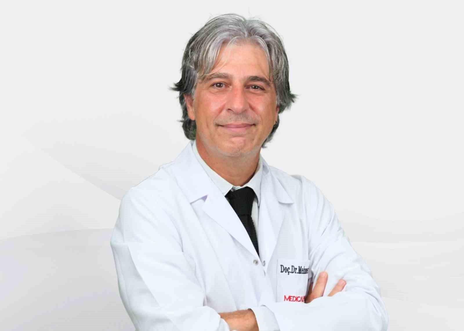 Doç. Dr. Mehmet Gökçü HPV aşısına dikkat çekti
