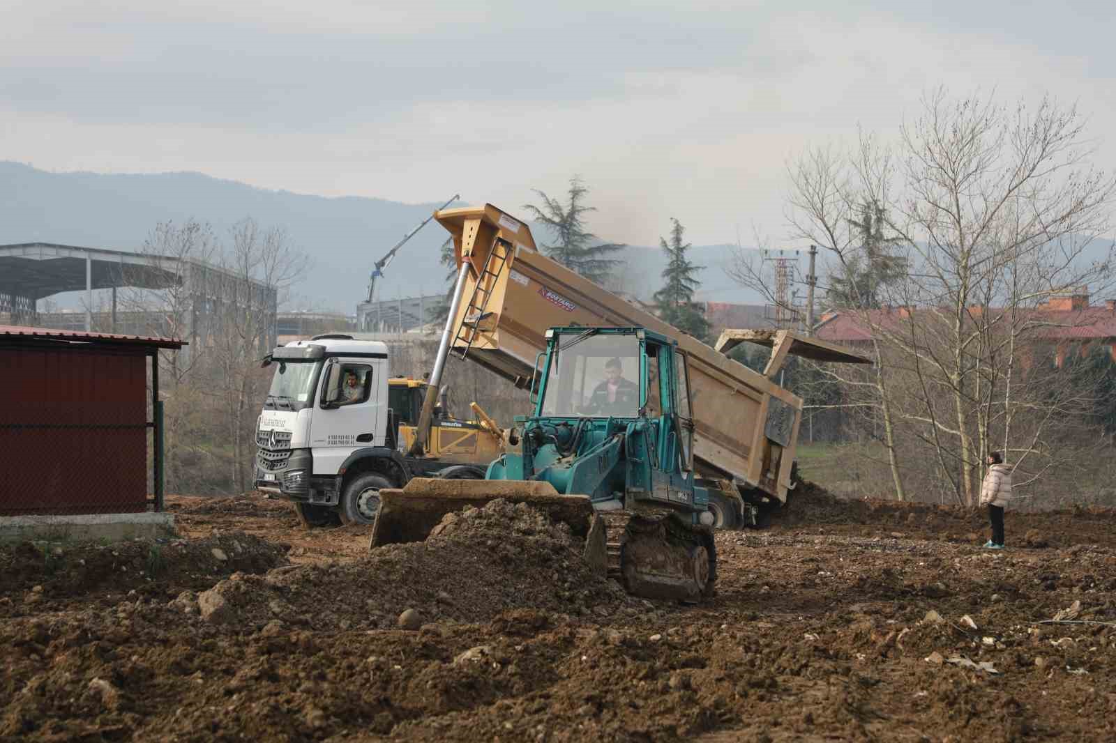 Akyazı Kızılelma Millet Bahçesi’nde çalışmalar başladı
