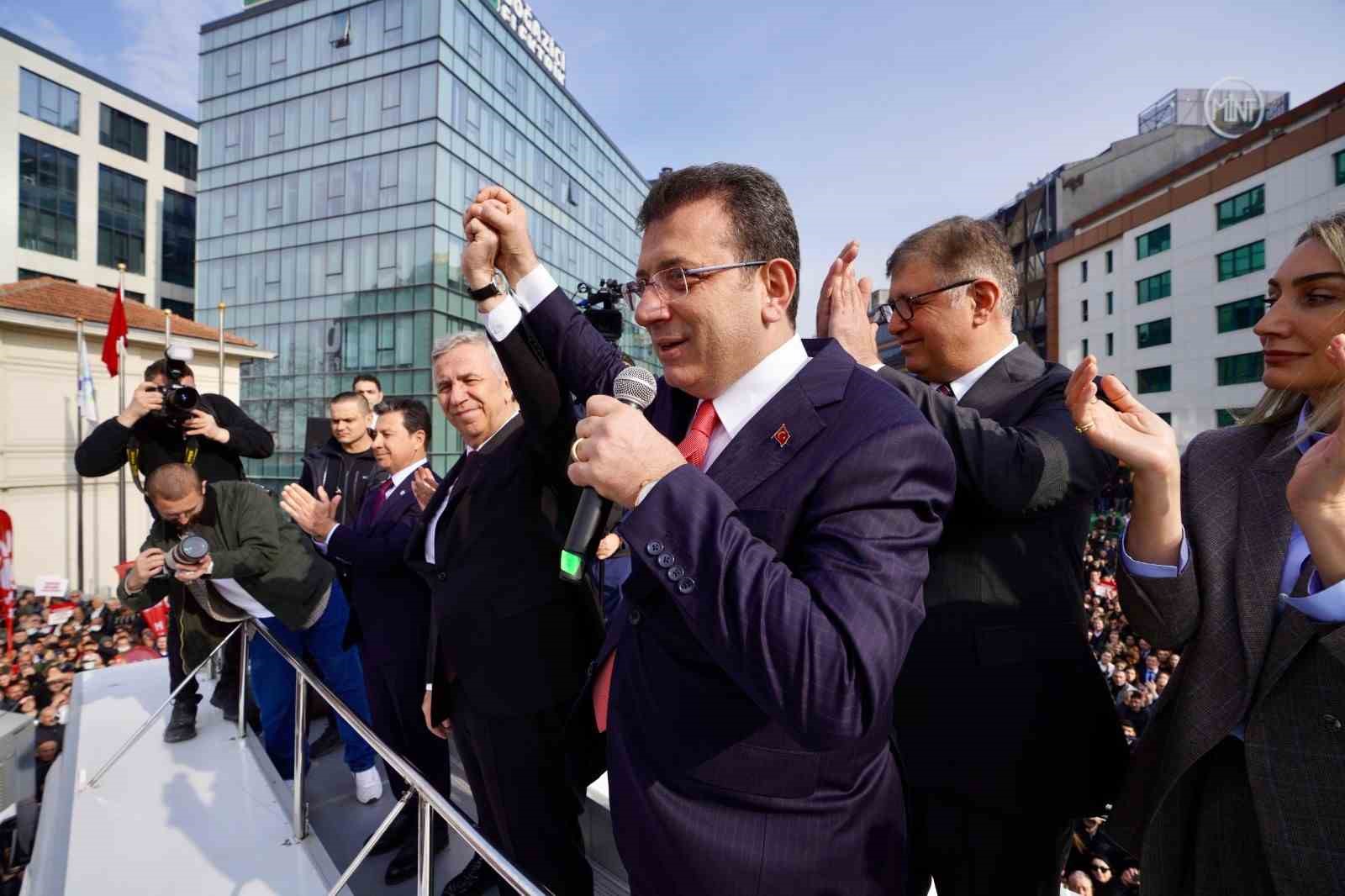 İBB Başkanı İmamoğlu hakkında başlatılan 2 ayrı soruşturma kapsamında İstanbul Adliyesine gelerek ifade verdi
