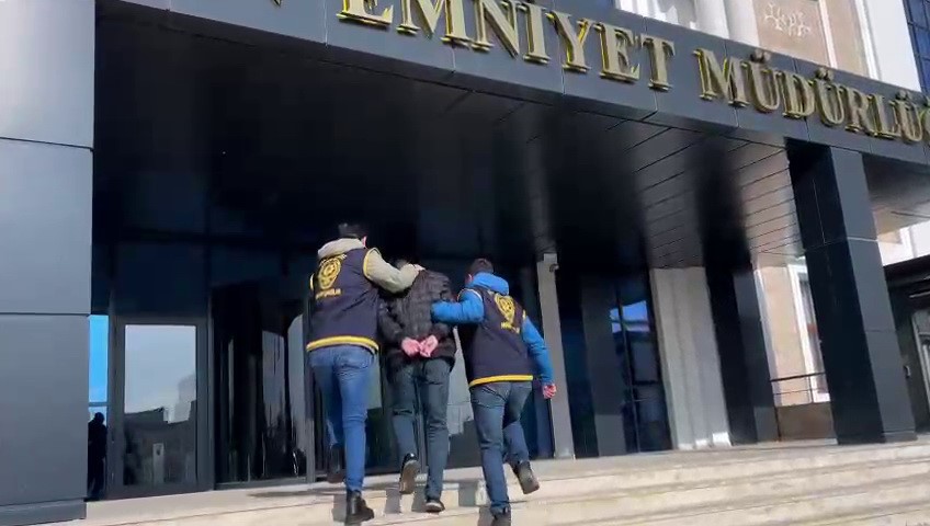 Adıyaman&rsquo;da &ccedil;eşitli su&ccedil;lardan aranan 2 şahıs yakalandı
