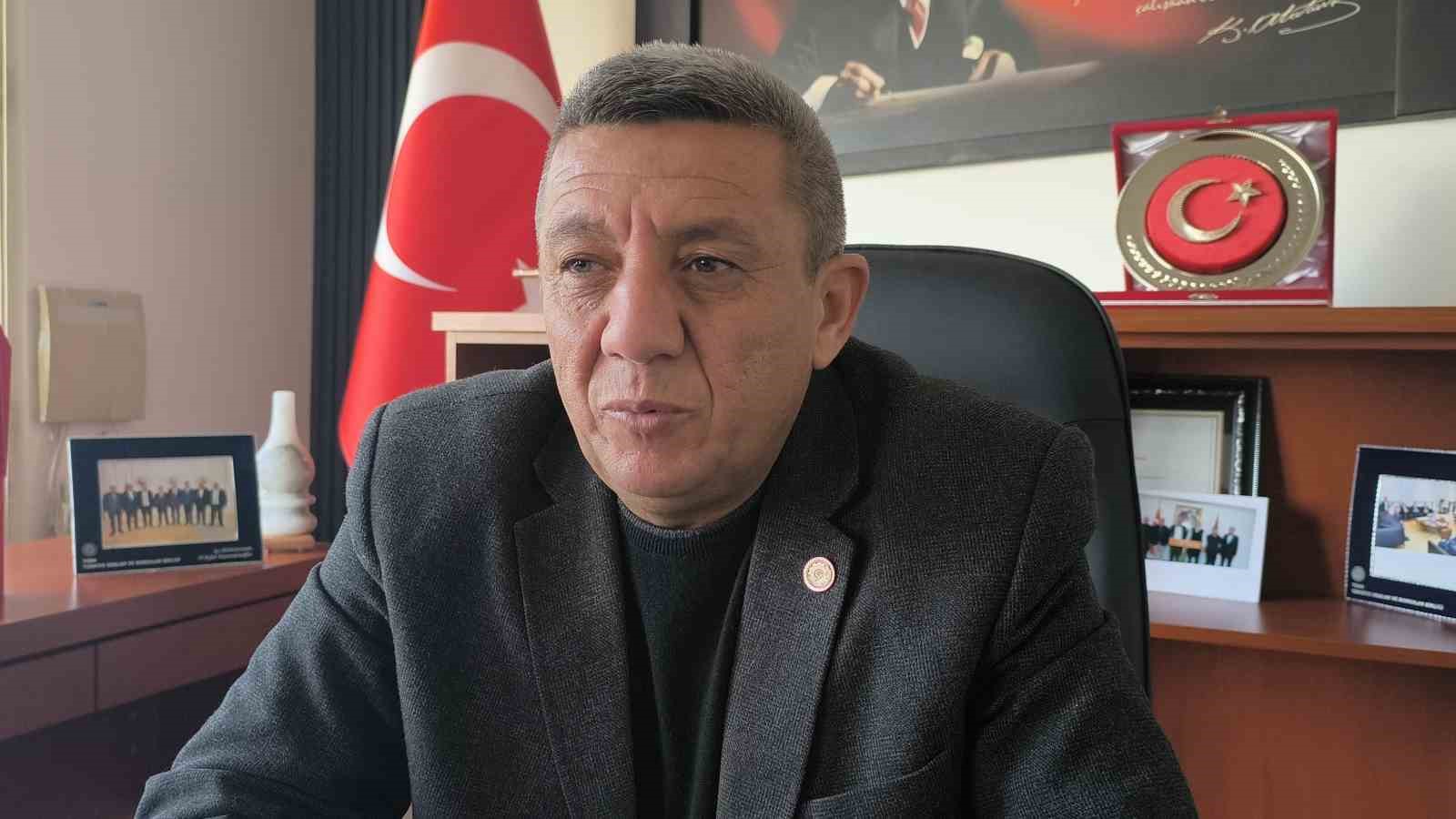 Kırşehirli çiftçiler tarla farelerine karşı uyarıldı