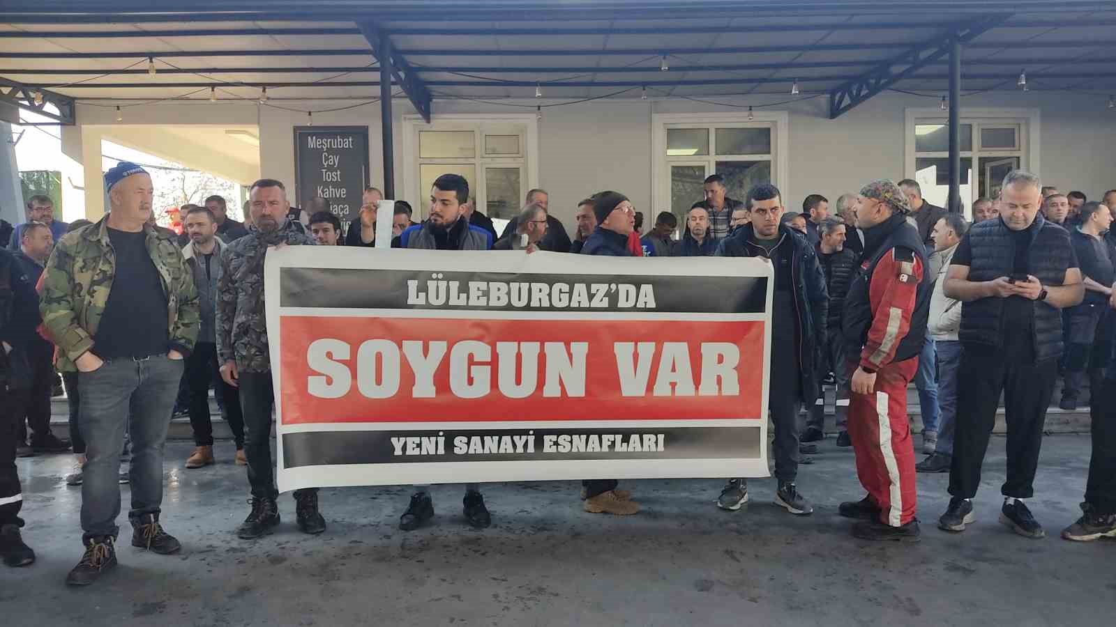 Lüleburgaz’da esnaftan su faturalarına tepki: "3 ayda gelen zam yüzde 900"