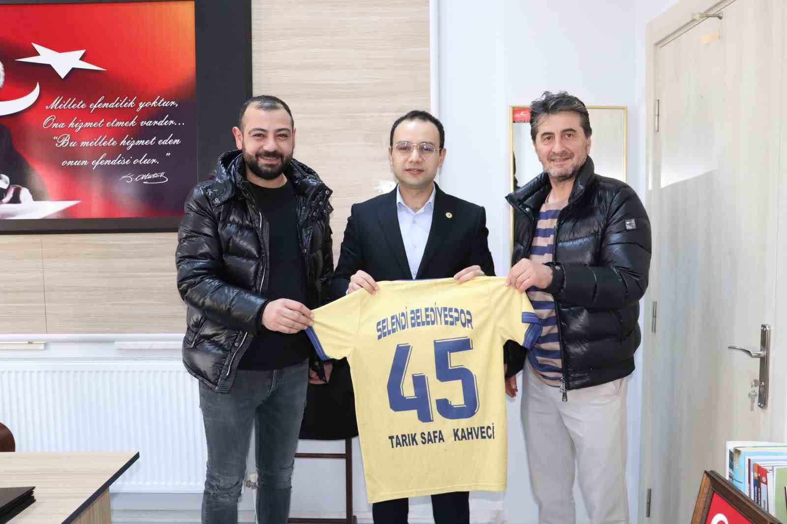 Selendi Belediyespor’dan Kaymakam Kahveci’ye ziyaret