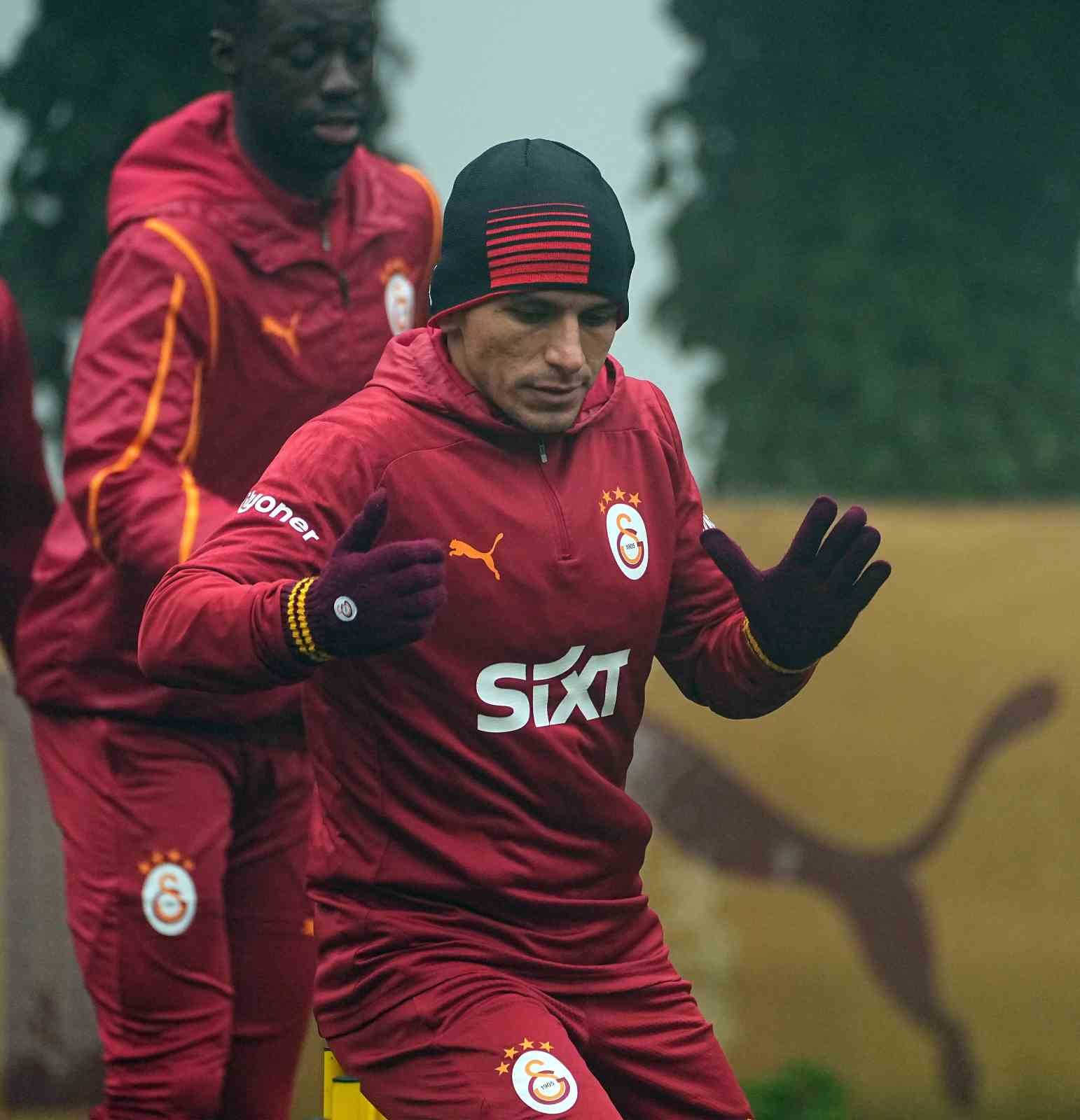 Galatasaray, Gaziantep FK maçı hazırlıklarına başladı
