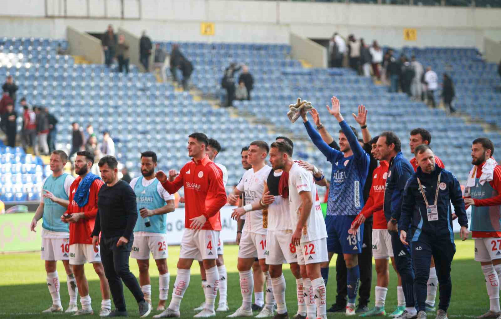 Trendyol Süper Lig: Atakaş Hatayspor: 2 - Antalyaspor: 3 (Maç sonucu)
