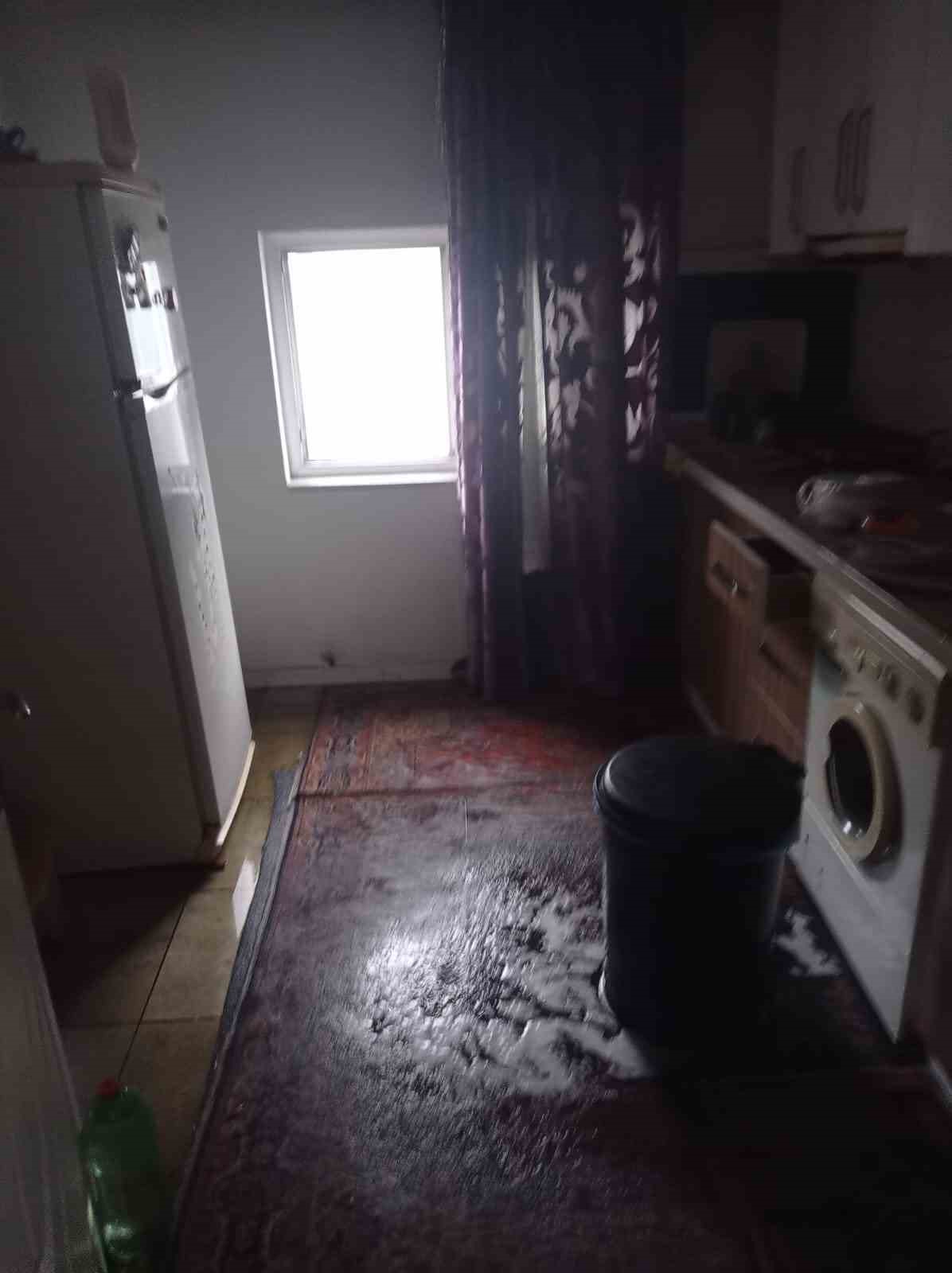 Balıkesir itfaiyesinden yoğun yangın mesaisi
