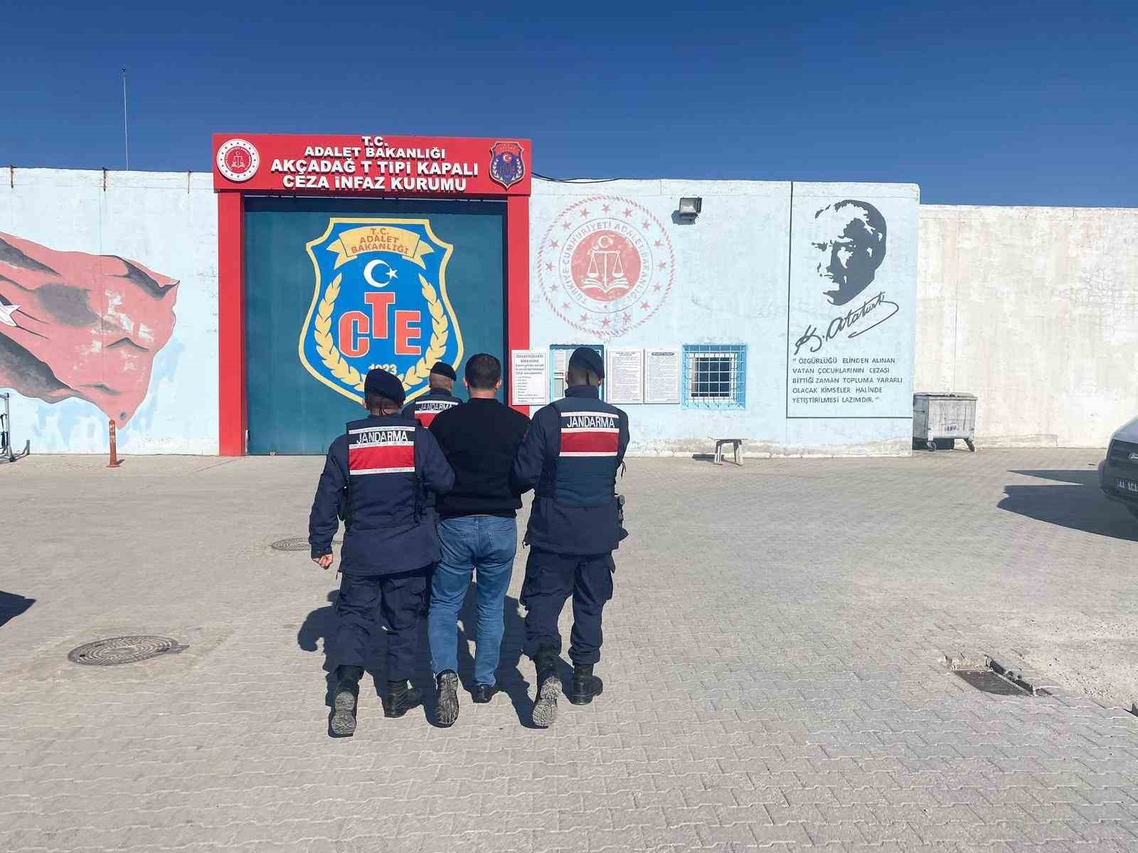Kesinleşmiş cezası bulanan FETÖ firarisi yakalandı