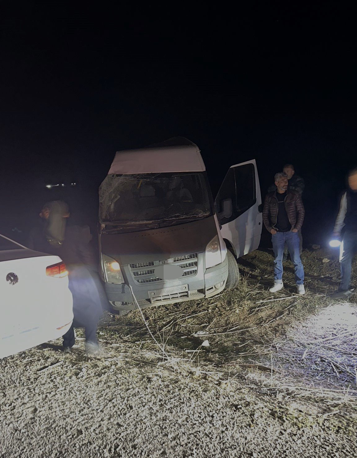 Batman’da minibüs takla attı: 2 yaralı