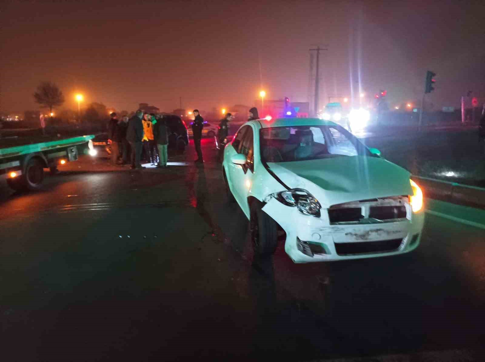 Işık ihlali kazayı beraberinde getirdi: 1 yaralı