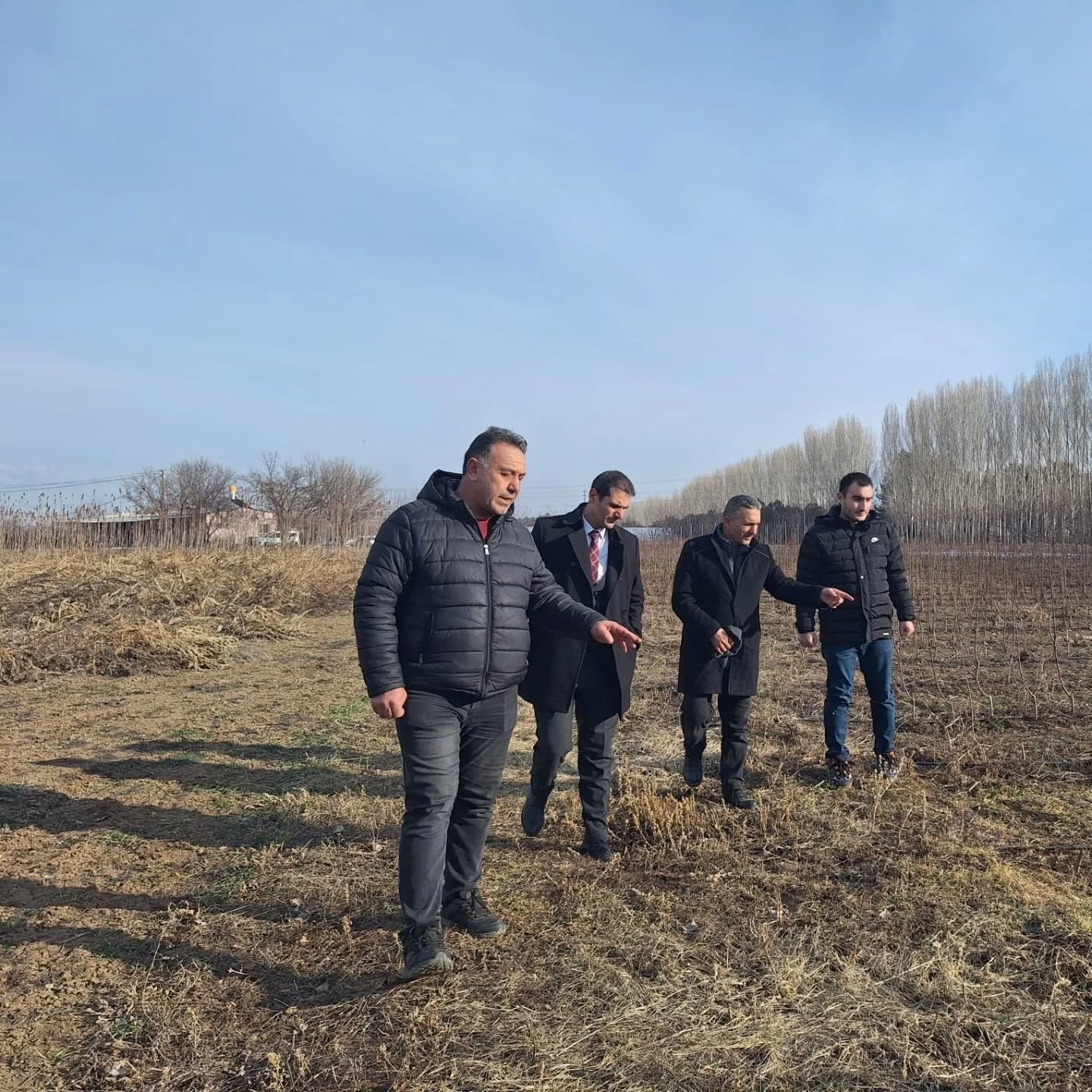 Meyve fidanları baharın gelmesiyle &ccedil;ift&ccedil;ilerle buluşturulacak
