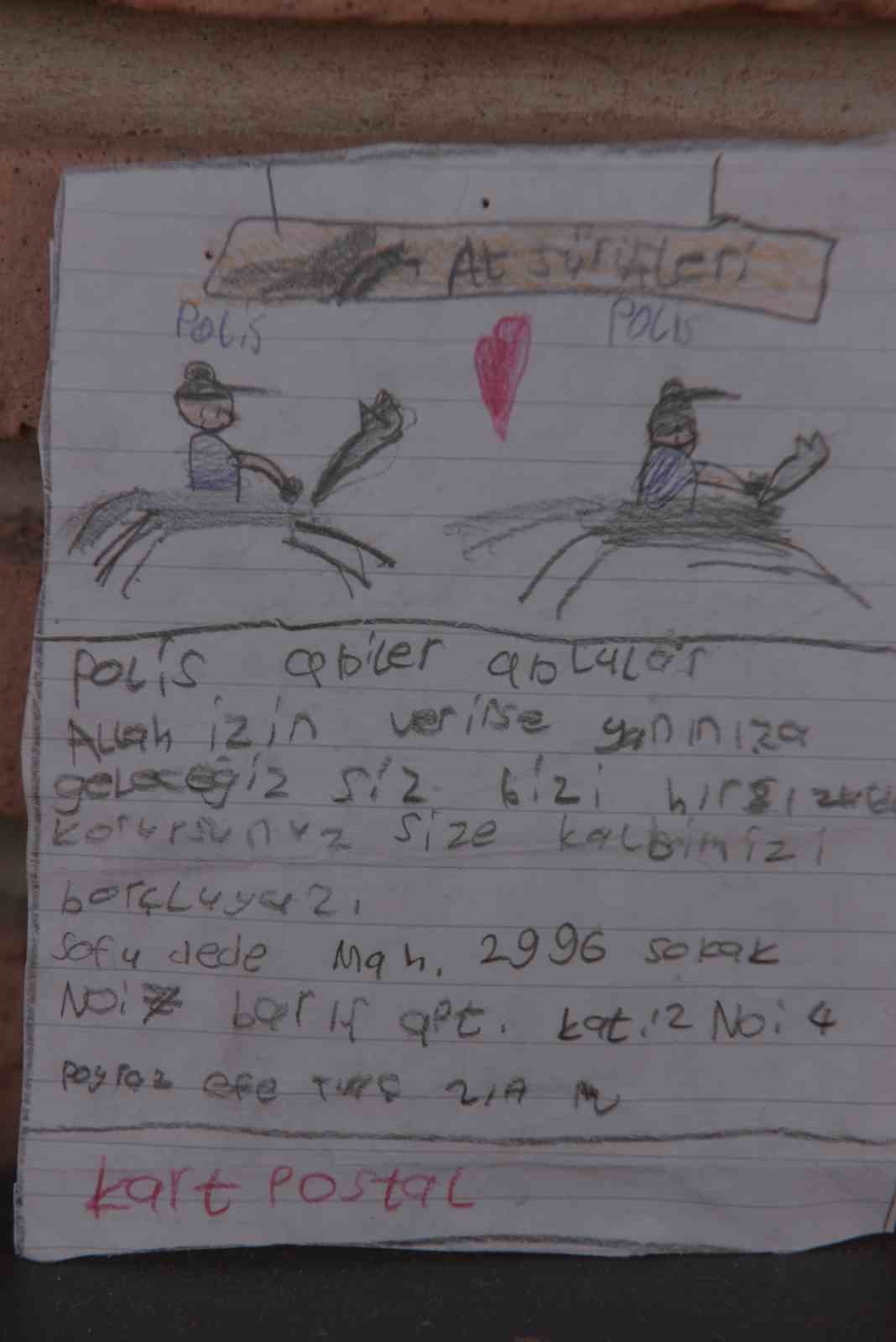 Atlı polis olmayı hayal eden Poyraz&rsquo;ın &ccedil;izdiği resim ger&ccedil;eğe d&ouml;n&uuml;şt&uuml;
