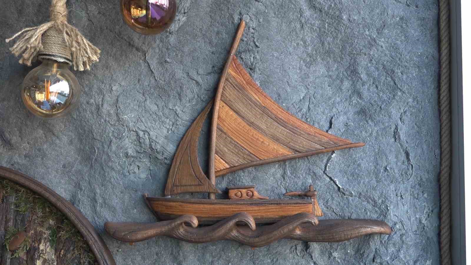 Kilolarca ağırlıktaki ahşabın görüntüsünü strafor ile tüy kadar hafif yaptı
