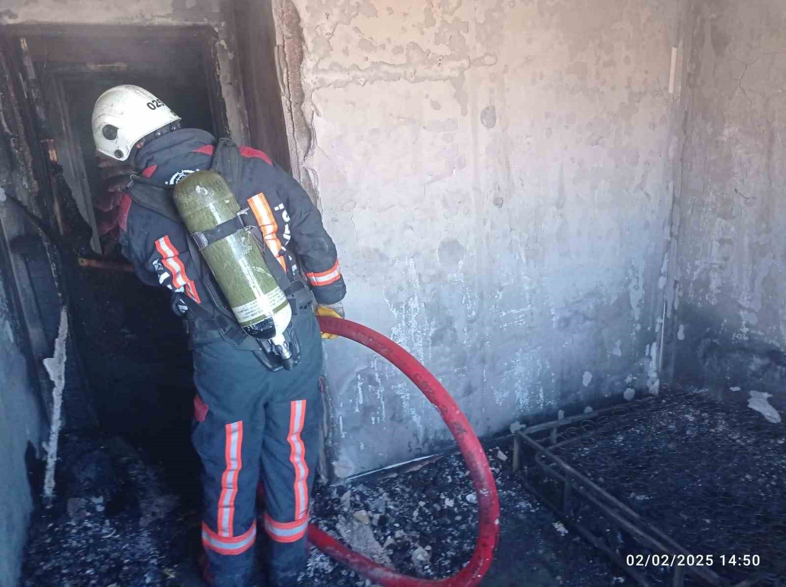 Malatya’da ev yangını