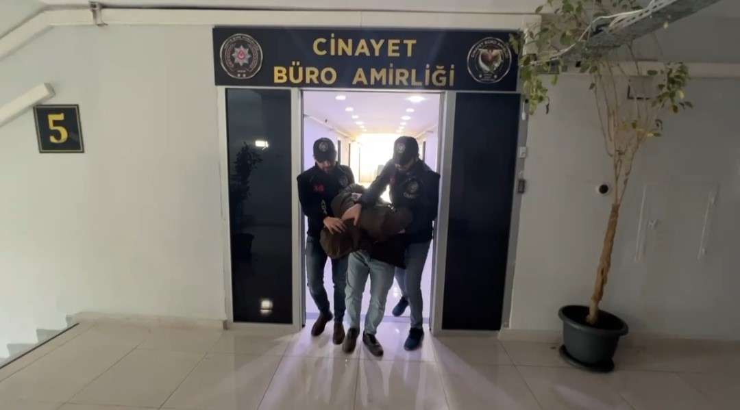 Küfürleşme yüzünden tartıştığı arkadaşını öldüren şahıs yakalandı