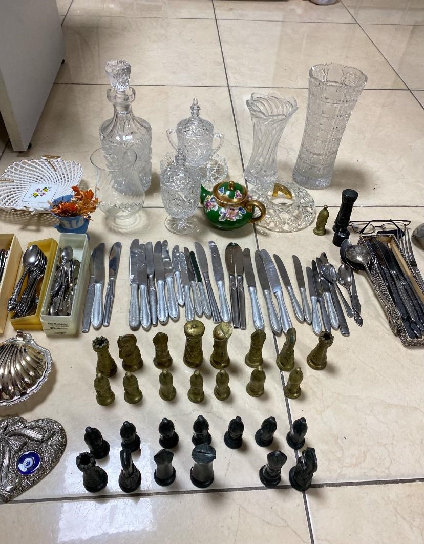 Yazlık evlerden değeri 1 milyon liranın üzerinde eşya çalan 4 şüpheli yakalandı