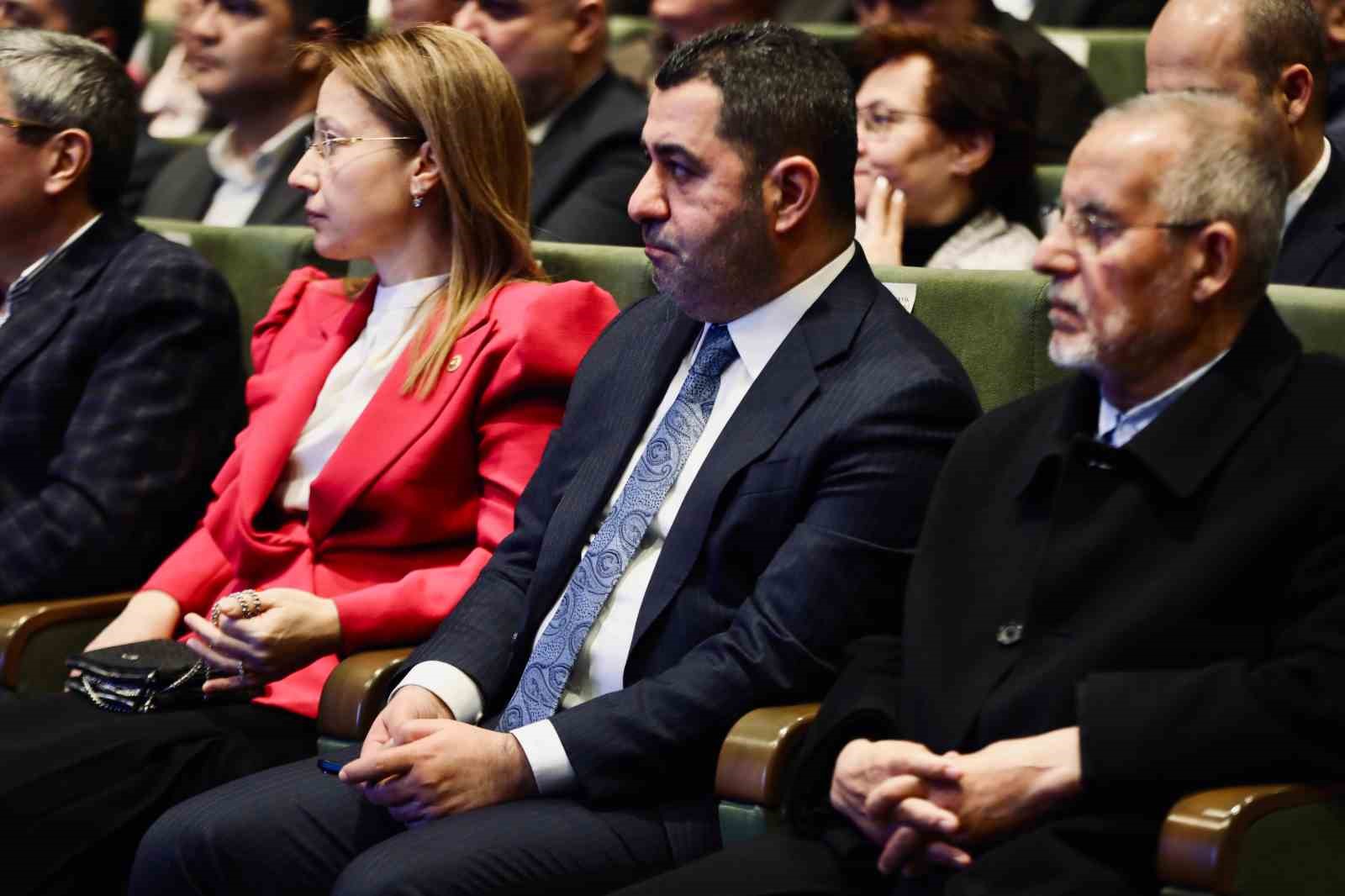 Gaziantep Milletvekili Bozgeyik: "Gaziantep yatırımlarla b&uuml;y&uuml;yor"
