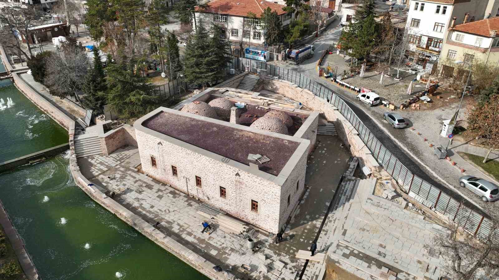 Sille Hacı Ali Ağa Hamamı&rsquo;nın restorasyonu devam ediyor
