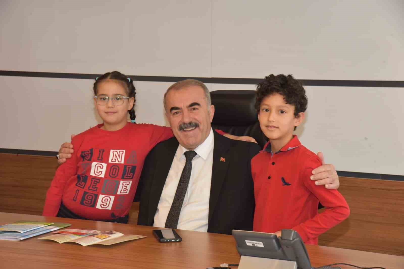 Okullarda ikinci dönem için ilk ders zili yarın çalıyor