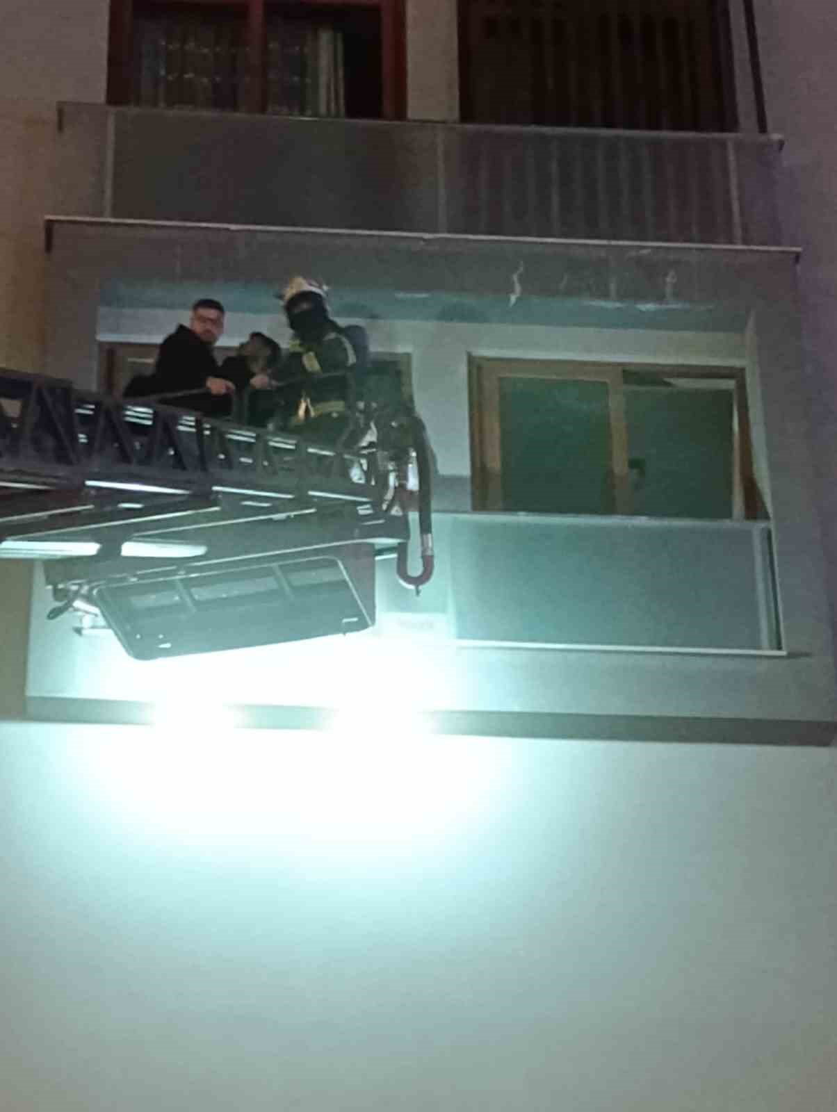 Aynı rezidansta 4 yıl önce de yangın çıkmış