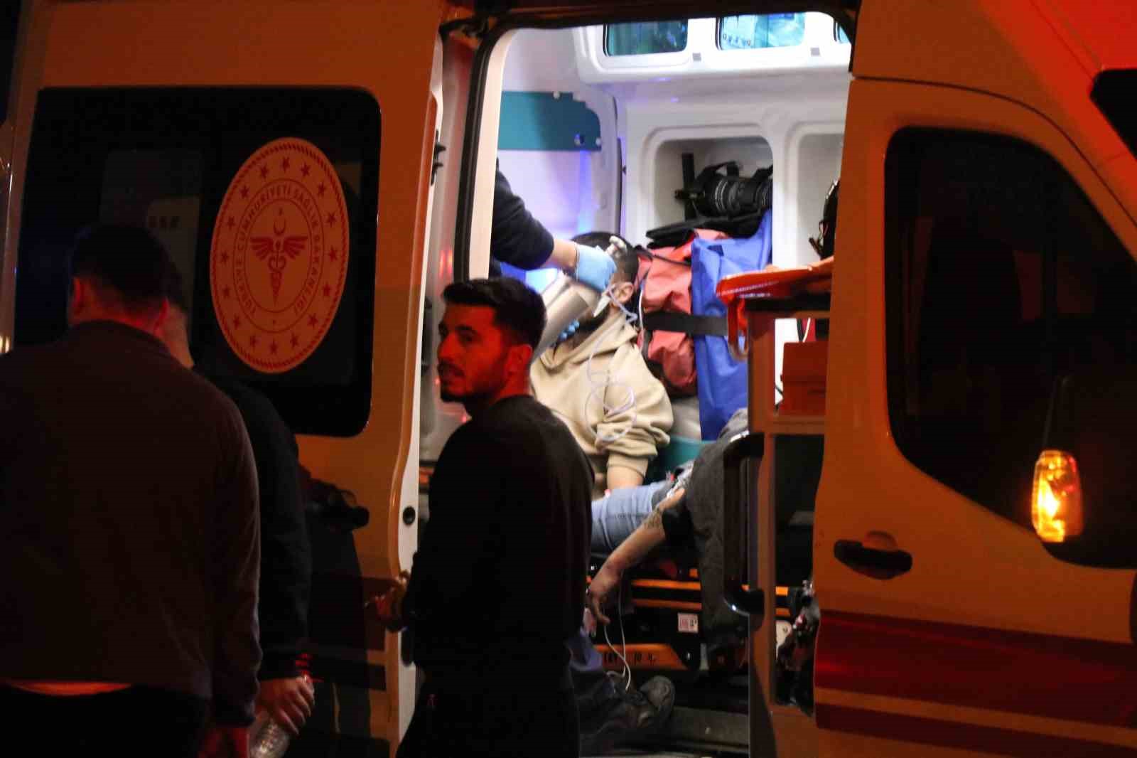 Dumanların kapladığı 7 katlı rezidansta korku dolu anlar yaşandı