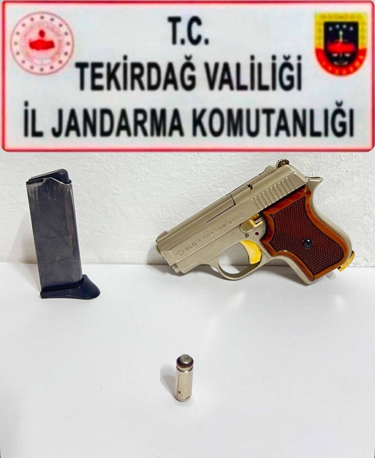 Tekirdağ&rsquo;da ruhsatsız silah ele ge&ccedil;irildi
