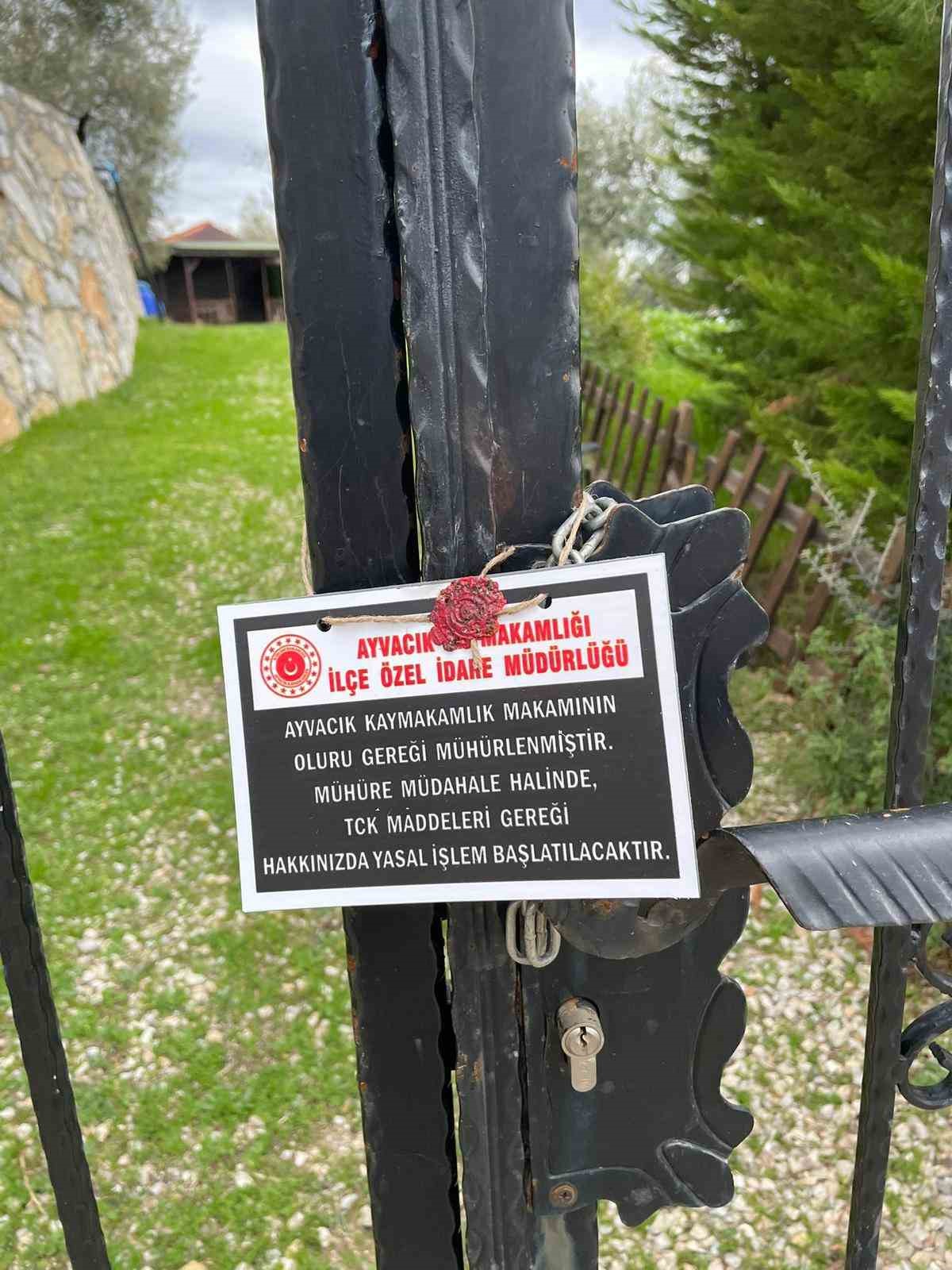 Assos Bölgesinde 57 turizm tesisi mühürlendi