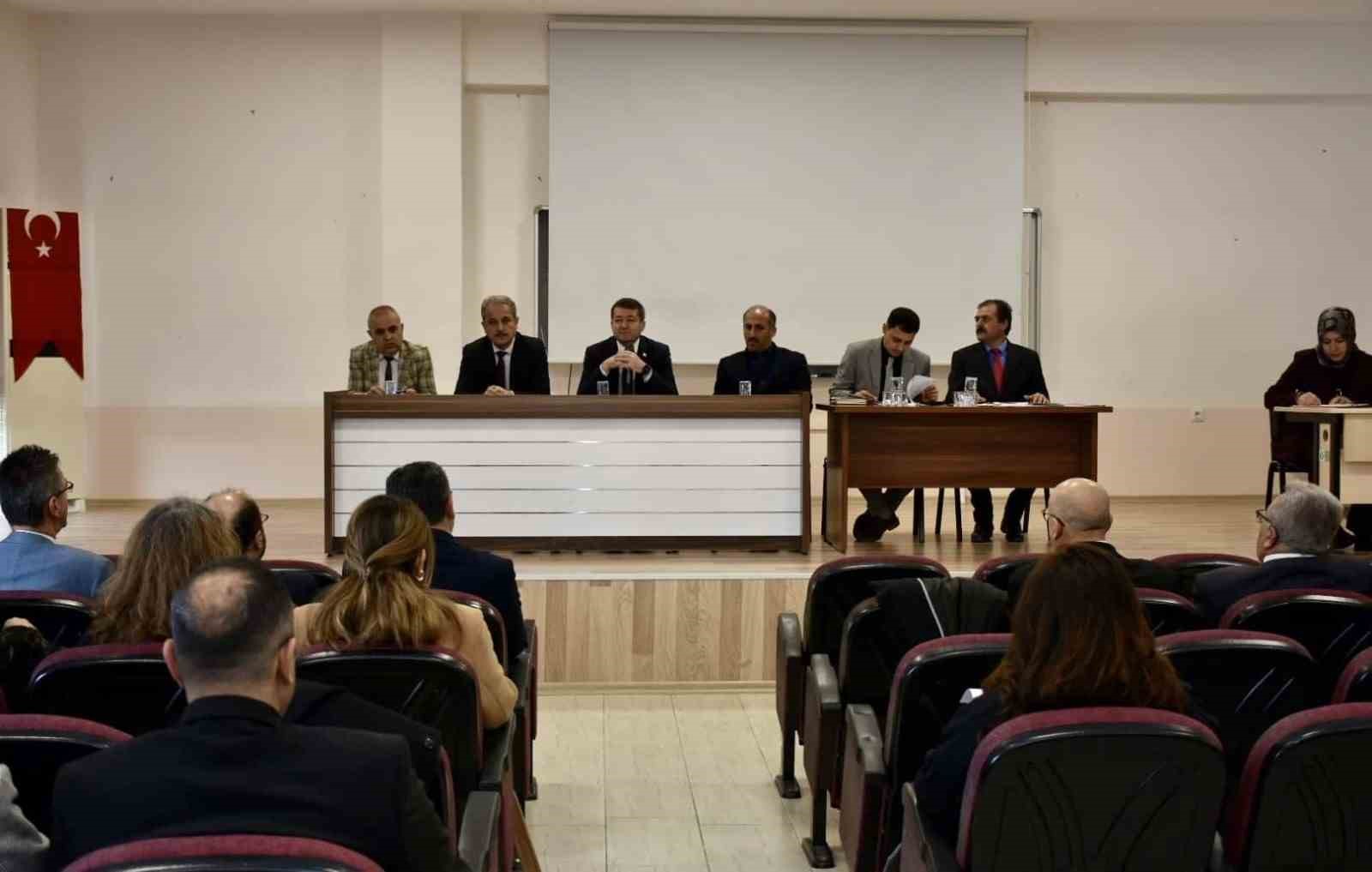 Eğitim &ouml;ğretimde &rsquo;2. D&ouml;nem&rsquo; toplantısı
