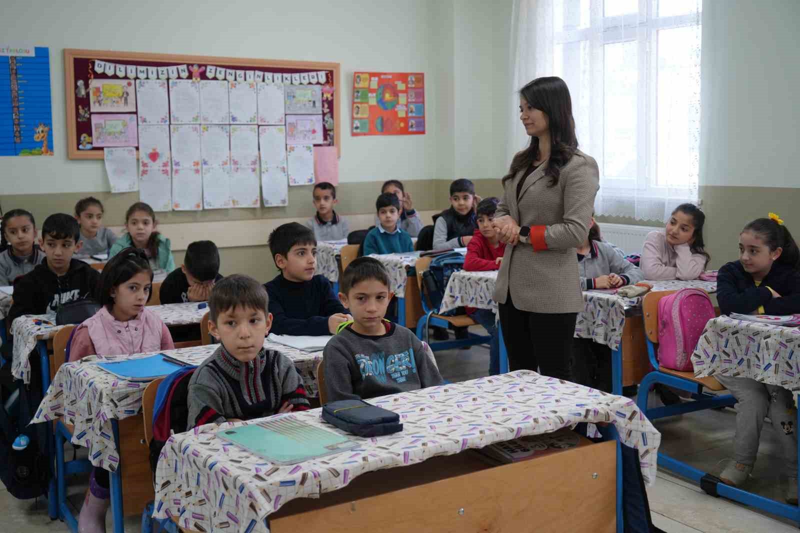 Muş’ta 104 bin öğrenci ders başı yaptı
