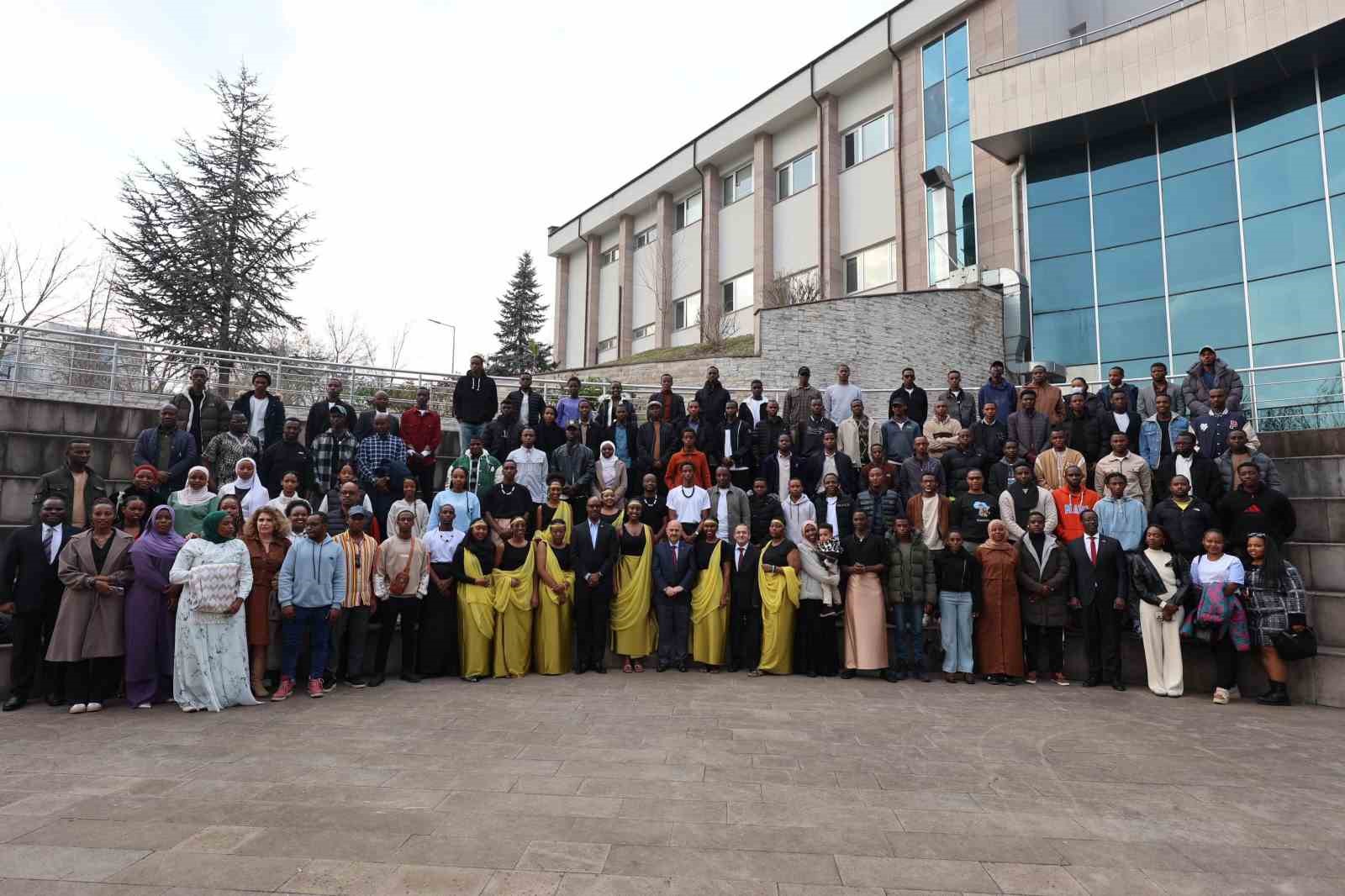 Türkiye’de eğitim gören Ruandalı öğrenciler Düzce Üniversitesi’nde buluştu