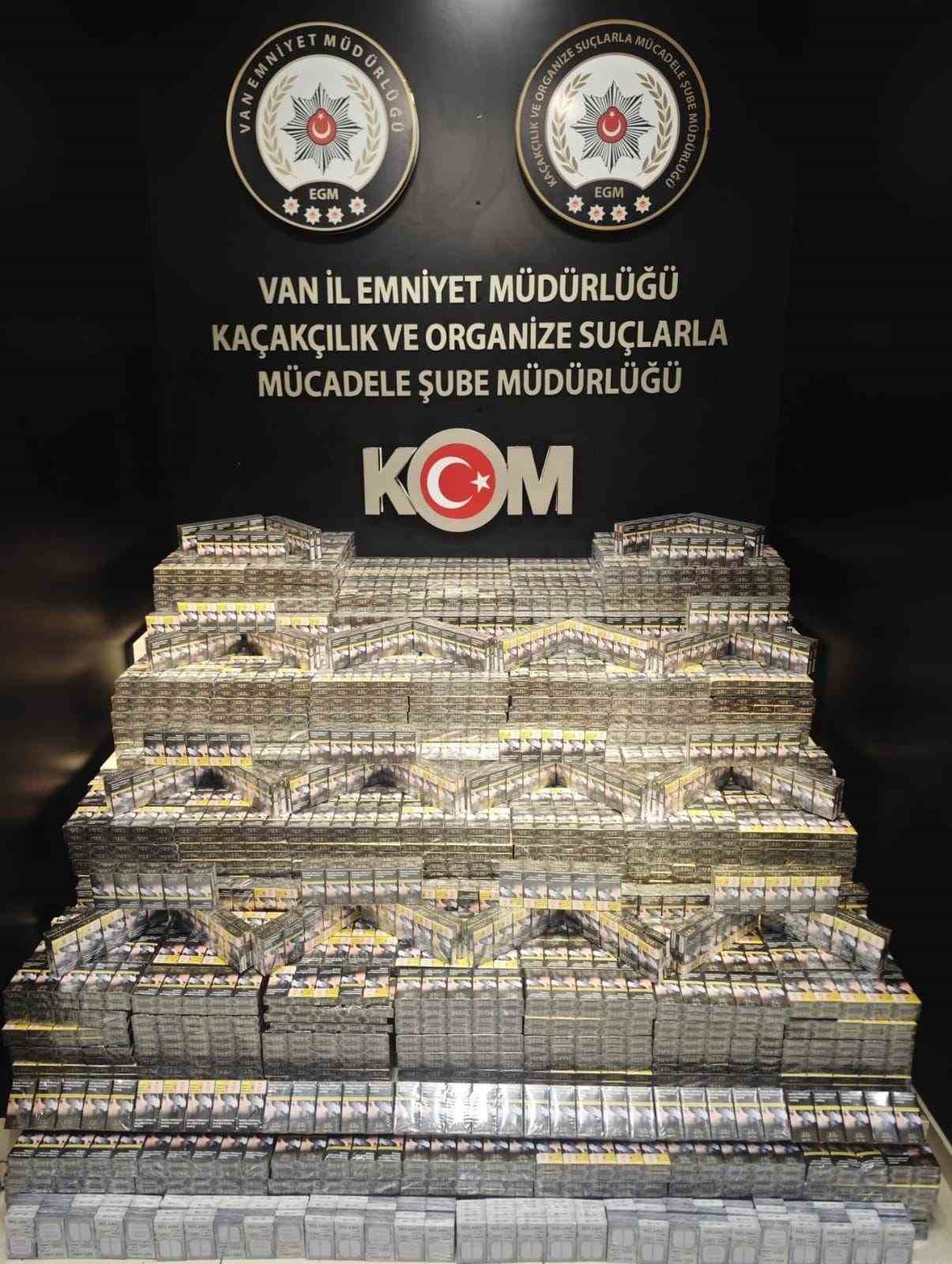 Van&rsquo;da g&uuml;mr&uuml;k ka&ccedil;ak&ccedil;ılığı operasyonu
