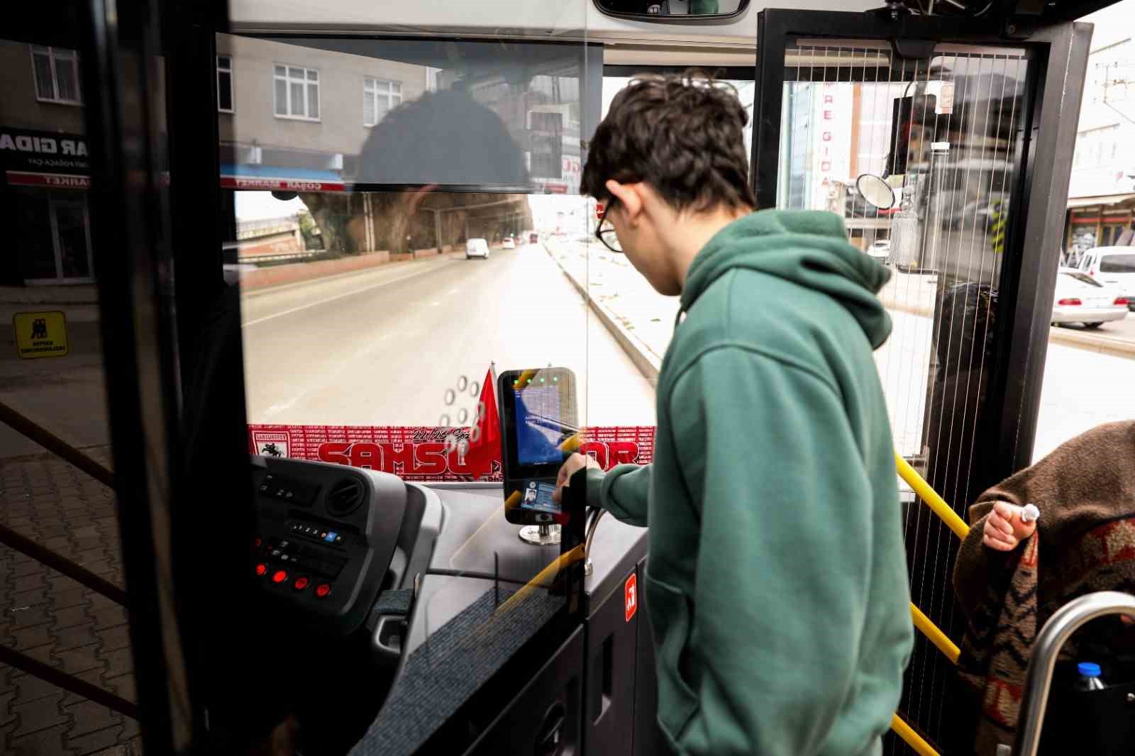 Büyükşehir ulaşım ağını genişletiyor