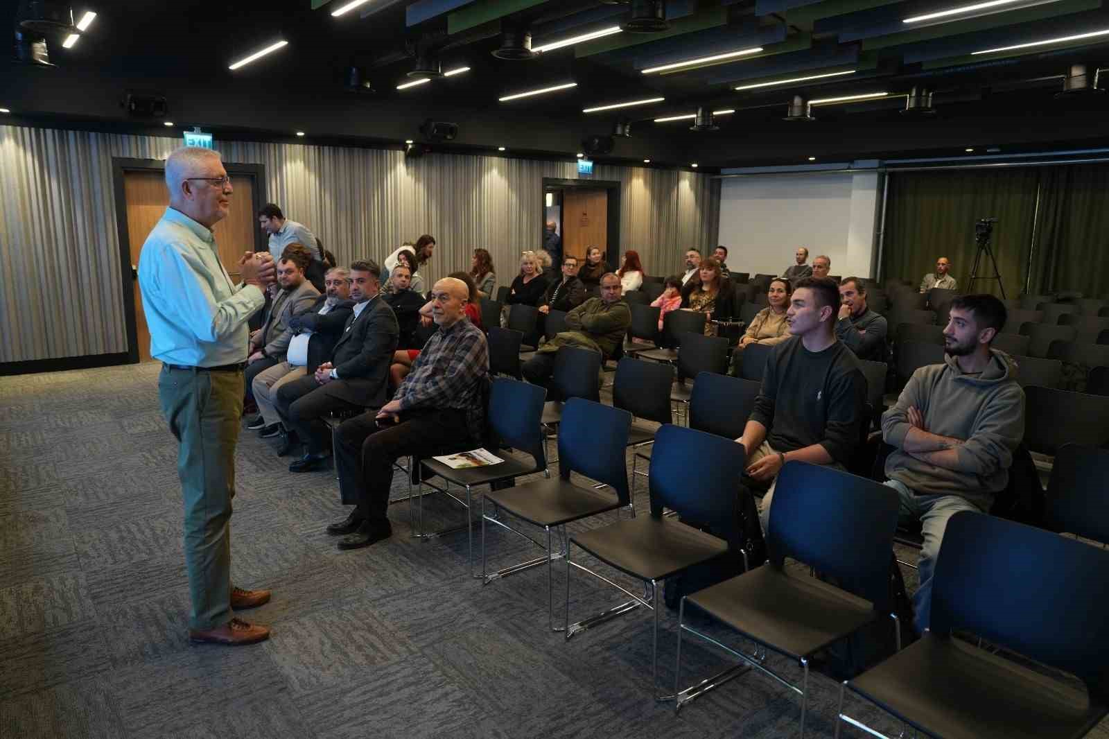 Kartal Belediyesi’nden modern tarım konferansı
