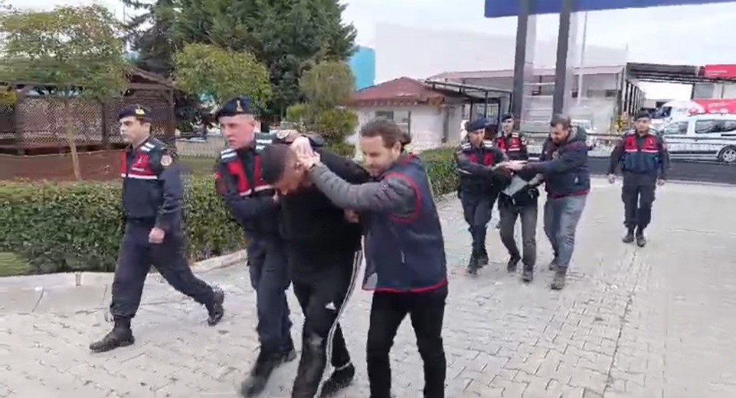 Kırklareli&rsquo;nde kendini polis olarak tanıtan ş&uuml;pheli yakalandı
