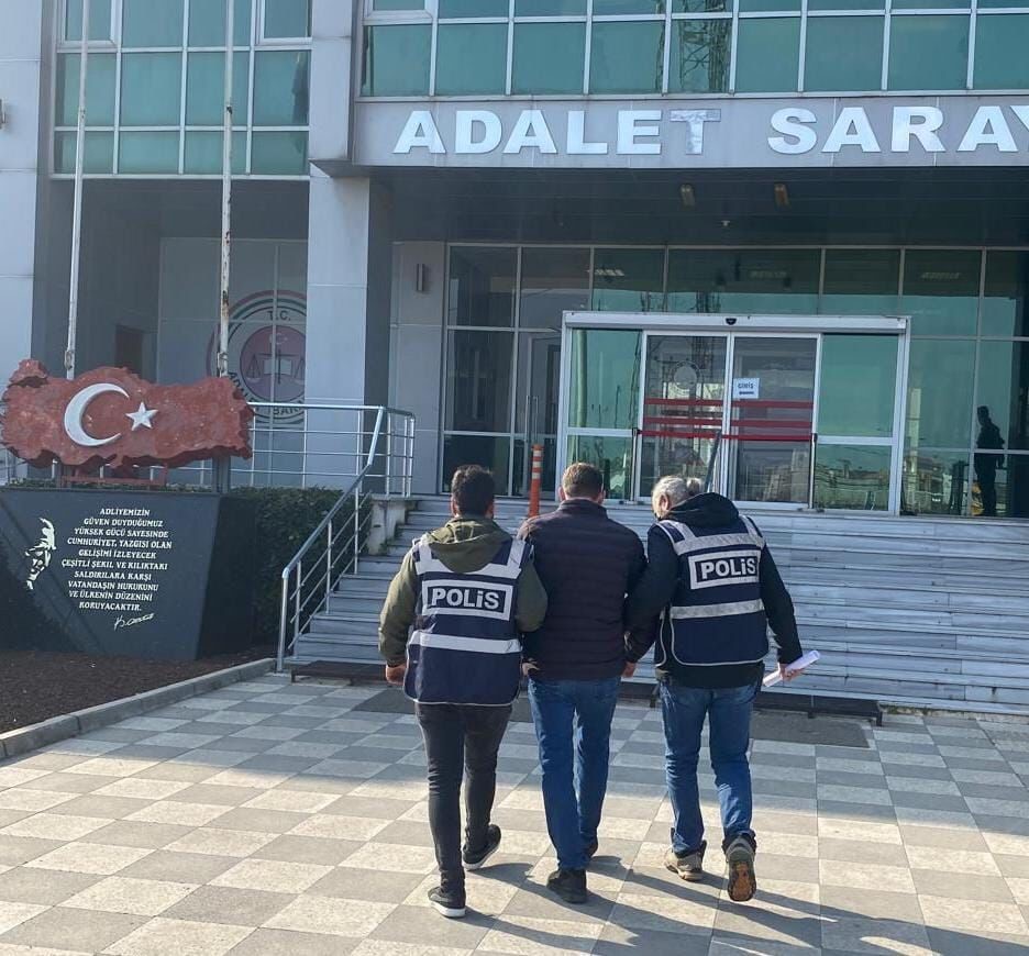 Gönen’de silahla yağma suçundan aranan şahıs yakalandı