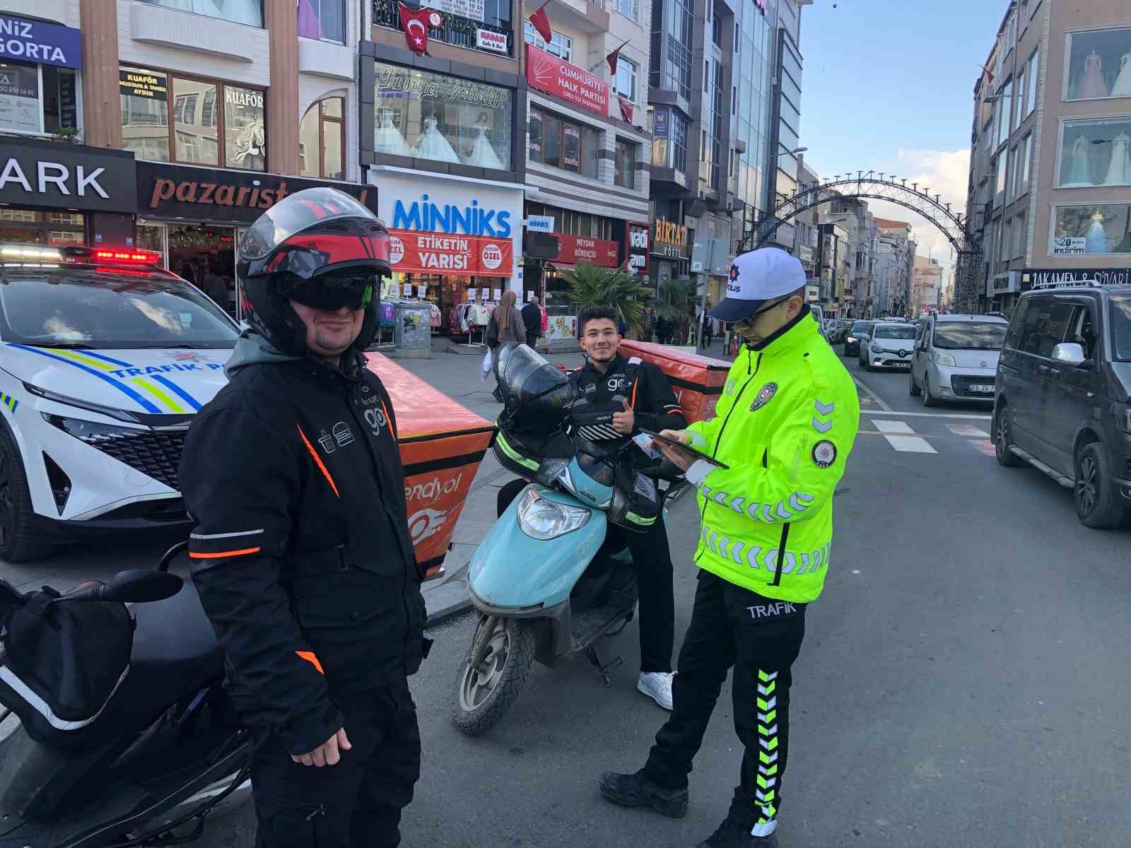 Çorlu’da motosikletliler denetlendi