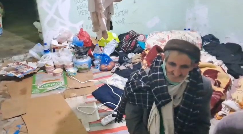 Siirt’te yaşlı çiftçin evi onarılarak yaşanılacak duruma getirildi