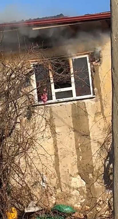 Isparta’da 2 katlı müstakil evde yangın