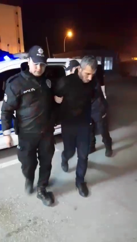 13 yıl hapis cezasıyla aranan torbacı polisleri kandıramadı