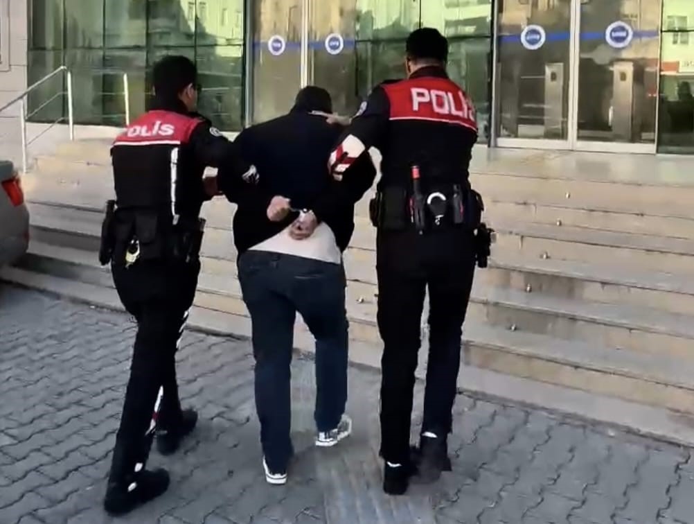 Şanlıurfa’da 26 yıl 4 ay kesinleşmiş hapis cezası bulunan hükümlü yakalandı