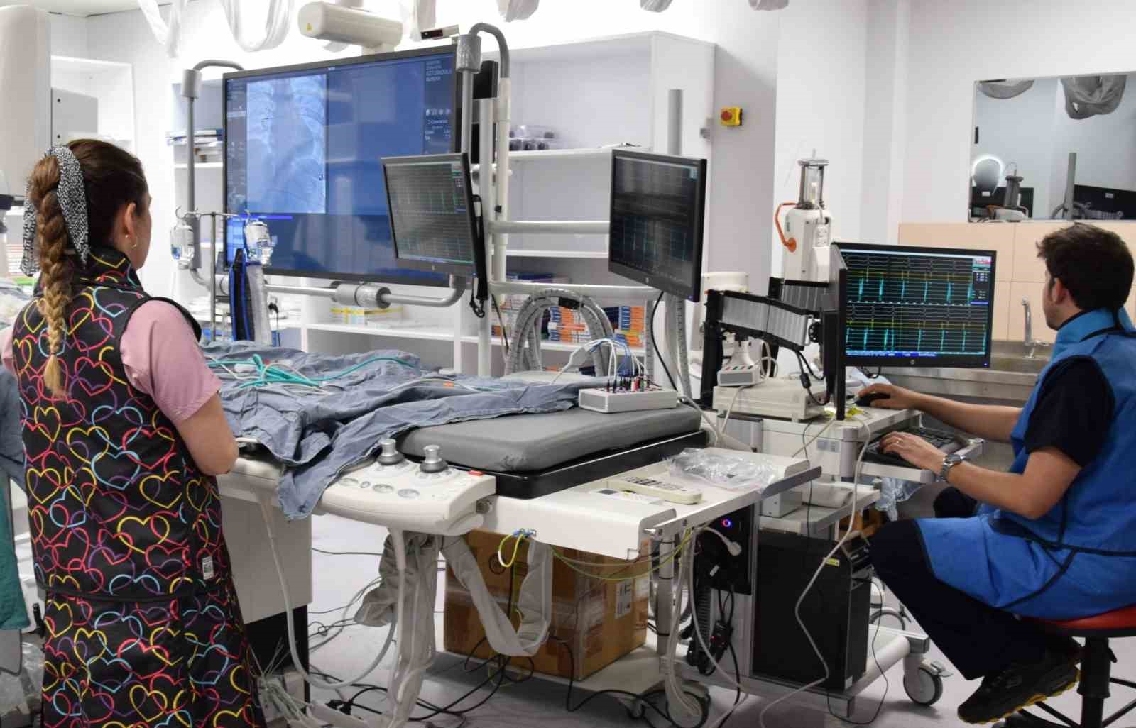 Her kişinin yaşadığı deneyim farklı olabilir, ancak kanserle mücadele eden herkes bir şekilde birbirine bağlıdır