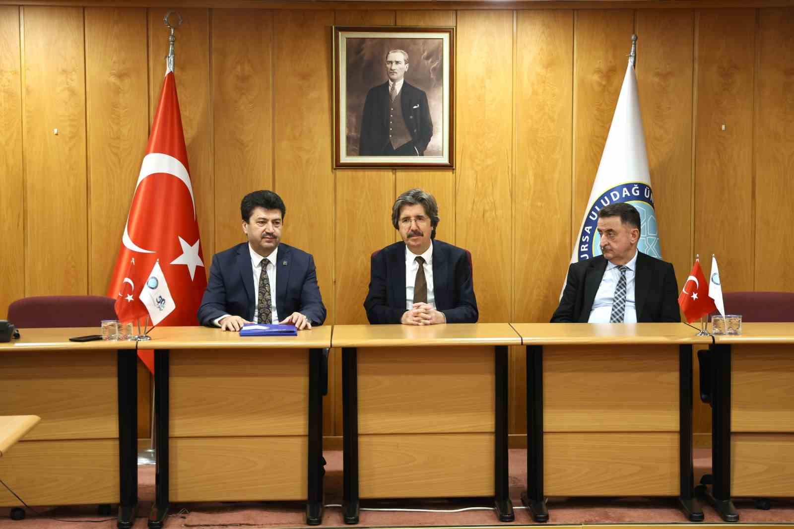 BUÜ’nün akreditasyon başarısı artarak devam ediyor
