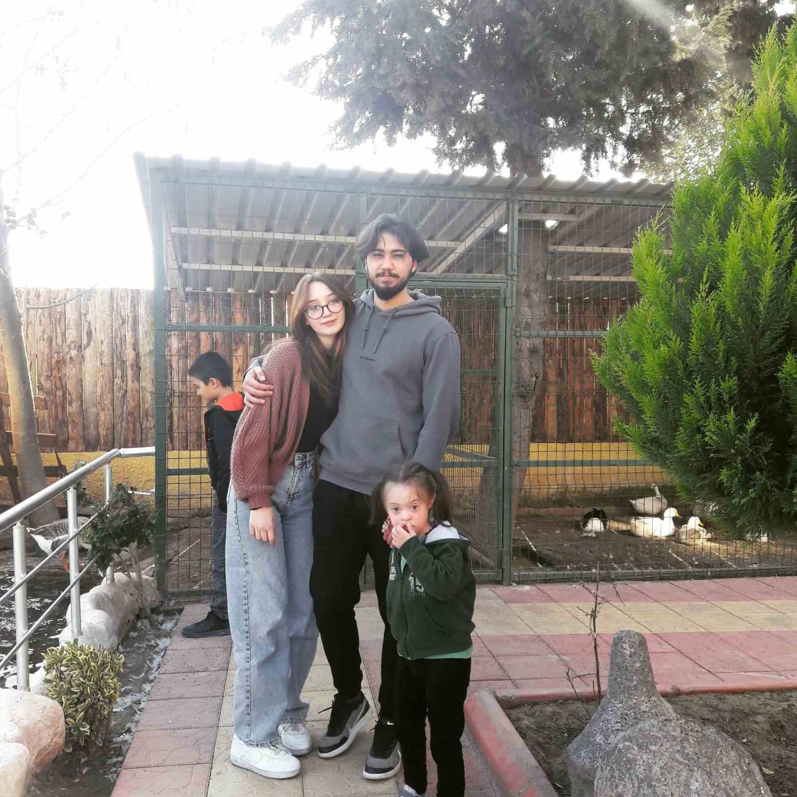 6 Şubat depreminde 2 kolunu ve 3 evladını kaybetti
