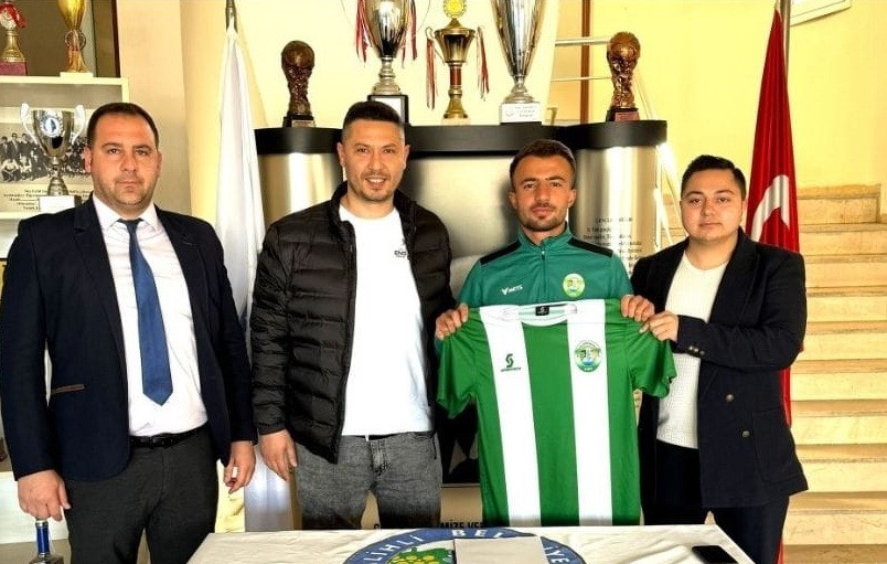 Salihli’de Süper Amatör Küme ekibinden 5 transfer birden