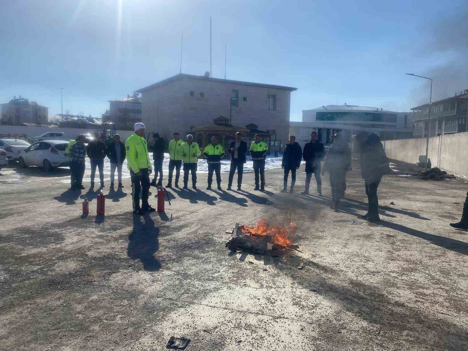 İtfaiyeden polislere "Yangın Güvenliği Eğitimi"